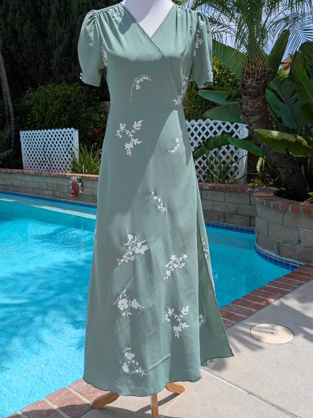 SHEIN Sage Green Floral Wrap Maxi Dress with Puff Sleeves